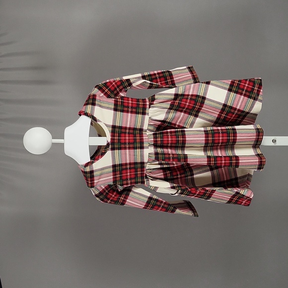 Hanna Andersson Long Sleeve Skater Dress w/ Pockets in Family Holiday Plaid, 2T - Picture 2 of 4